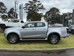 2025 Isuzu
                D-MAX LS-U