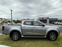 2025 Isuzu
                D-MAX LS-U