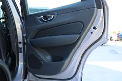 2026 Volvo XC60 Ultra B5 Dark