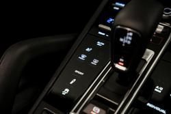 2022 Porsche
Cayenne Platinum Edition