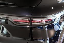 2022 Porsche
Cayenne Platinum Edition