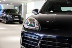 2022 Porsche
Cayenne Platinum Edition