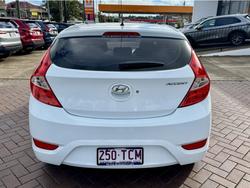 2013 Hyundai
Accent Active
