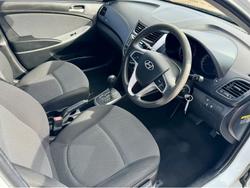2013 Hyundai
Accent Active