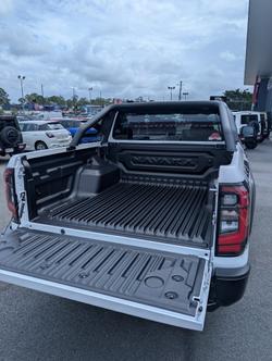 2025 NISSAN NAVARA PRO-4X