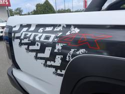 2025 NISSAN NAVARA PRO-4X