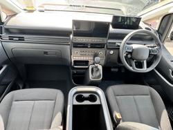 2026 HYUNDAI STARIA