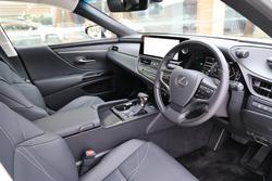 2025 Lexus ES300h ES300h Luxury 2.5L Hybrid Auto CVT Sedan 2E62810 002