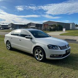 2015 Volkswagen
Passat 118TSI Special Model