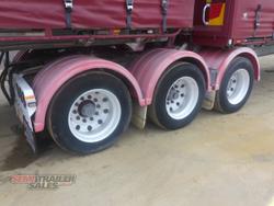 2009 Lusty Tipping Curtainsider B Double Set Grain Chassis Tippers