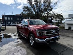 2023 FORD F150 F-150 2023.00 DOUBLE CAB (CREW CAB) LARIAT SERIES 3.5L V6 10 SPD LWB LUCID RED TC/RED CARPET TC