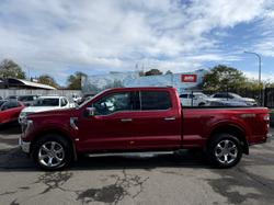 2023 FORD F150 F-150 2023.00 DOUBLE CAB (CREW CAB) LARIAT SERIES 3.5L V6 10 SPD LWB LUCID RED TC/RED CARPET TC