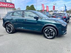 2025 Nissan
                QASHQAI ST-L