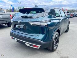 2025 Nissan
                QASHQAI ST-L