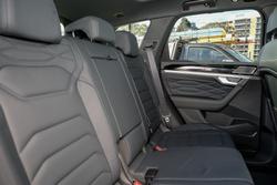 2025 Volkswagen Touareg 210TDI R-Line