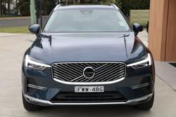 2025 Volvo XC60 Plus B5 Bright