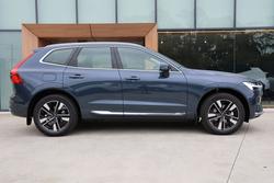 2025 Volvo XC60 Plus B5 Bright