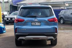 2018 LDV D90 Deluxe