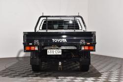 2022 Toyota Hilux SR5
