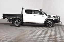 2022 Toyota Hilux SR5