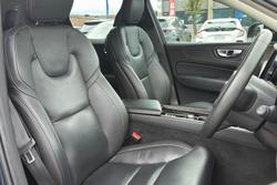 2022 Volvo XC60 Ultimate B6 Dark