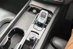 2022 Volvo XC60 Ultimate B6 Dark
