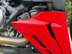 2022 DUCATI STREETFIGHTER V2 Red