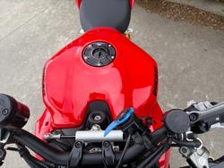 2022 DUCATI STREETFIGHTER V2 Red