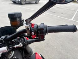2022 DUCATI STREETFIGHTER V2 Red