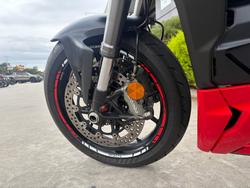 2022 DUCATI STREETFIGHTER V2 Red