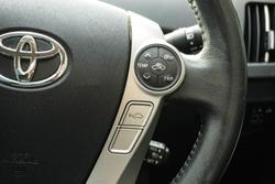 2014 Toyota Prius i-Tech