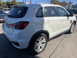 2024 Mitsubishi ASX ES
