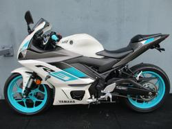 2024 Yamaha YZF-R3 White