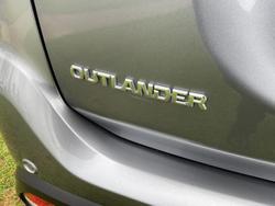 2020 Mitsubishi Outlander LS