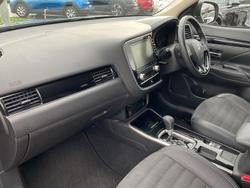 2020 Mitsubishi Outlander LS