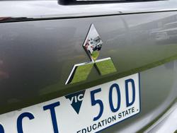 2020 Mitsubishi Outlander LS