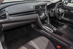 2019 Honda Civic VTi-L