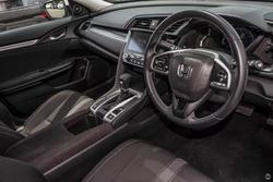2019 Honda Civic VTi-L