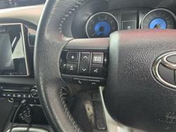 2017 Toyota Hilux SR5