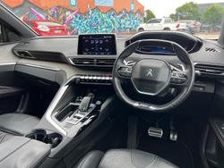 2018 Peugeot 5008 GT