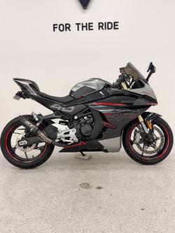 CFMOTO 450 SR ABS