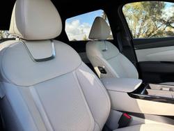 2025 Hyundai Tucson Hybrid Premium