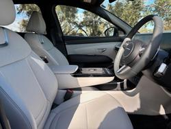 2025 Hyundai Tucson Hybrid Premium