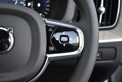 2025 Volvo XC60 Plus B5 Bright