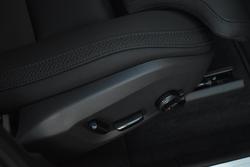 2025 Volvo XC60 Plus B5 Bright
