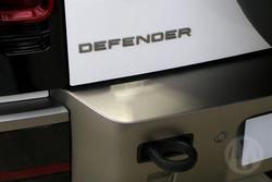 2025 Land Rover Defender 130 D350 X-Dynamic SE