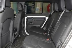 2025 Land Rover Defender 130 D350 X-Dynamic SE