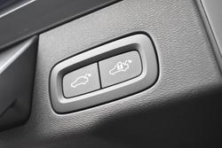 2025 Volvo XC60 Plus B5 Bright