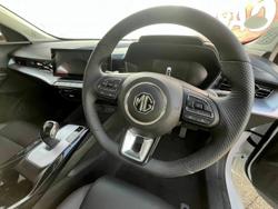 2025 MG MG5 Essence
