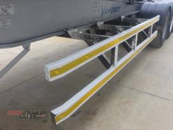 2014 Vawdrey 12 Pallet Refrigerated Rollback Pantech A Trailer